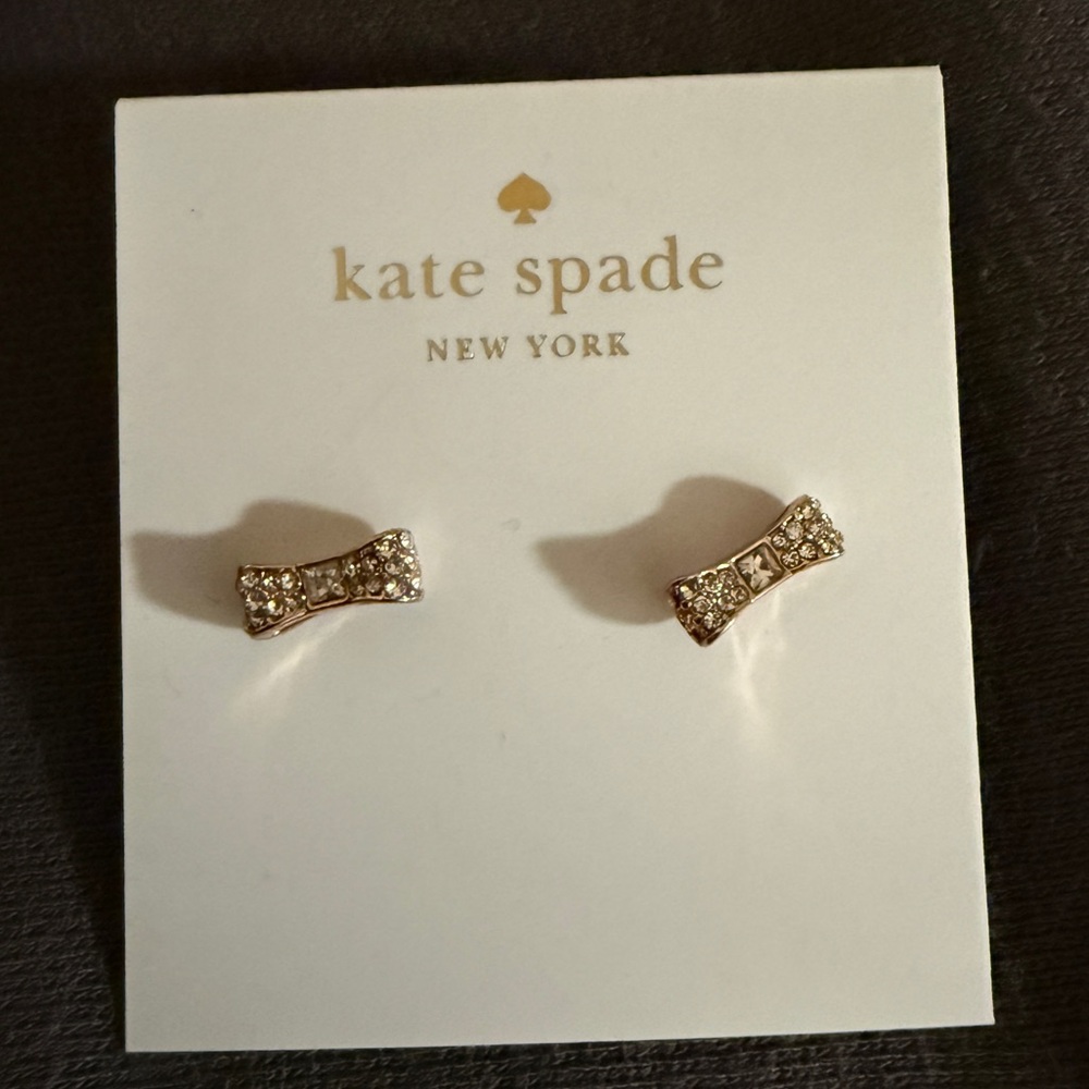 Beautiful rose gold bow earrings
